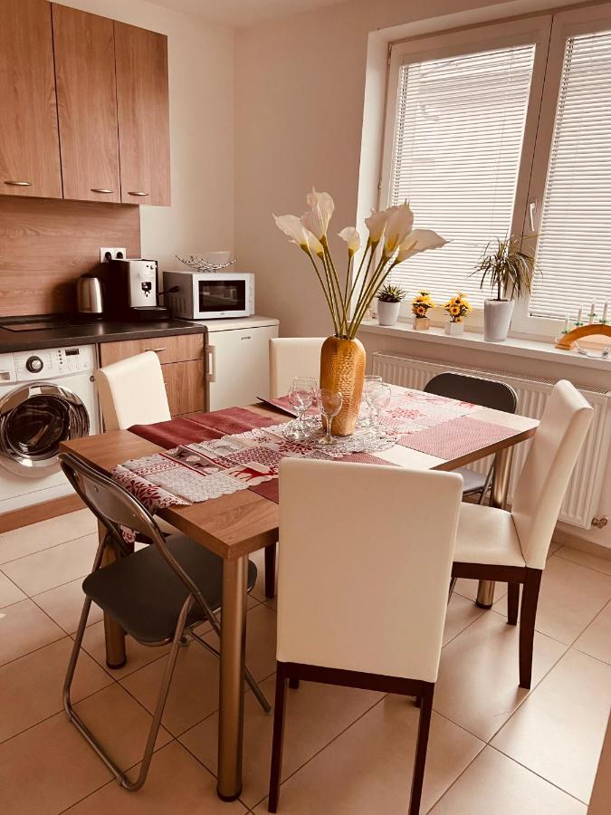 Sparrow Apartmens - Vrabcia Ulica 9, Košice Eksteriør bilde